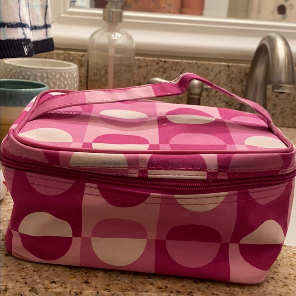 Makeup bag